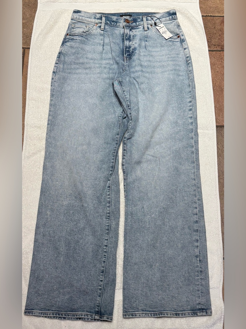 Light Wash Wide Leg Jeans